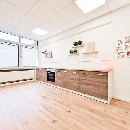 Raj Living - City Center Apartments With 5 Rooms - 10 Min Messe Dus 뒤셀도르프 외부 사진