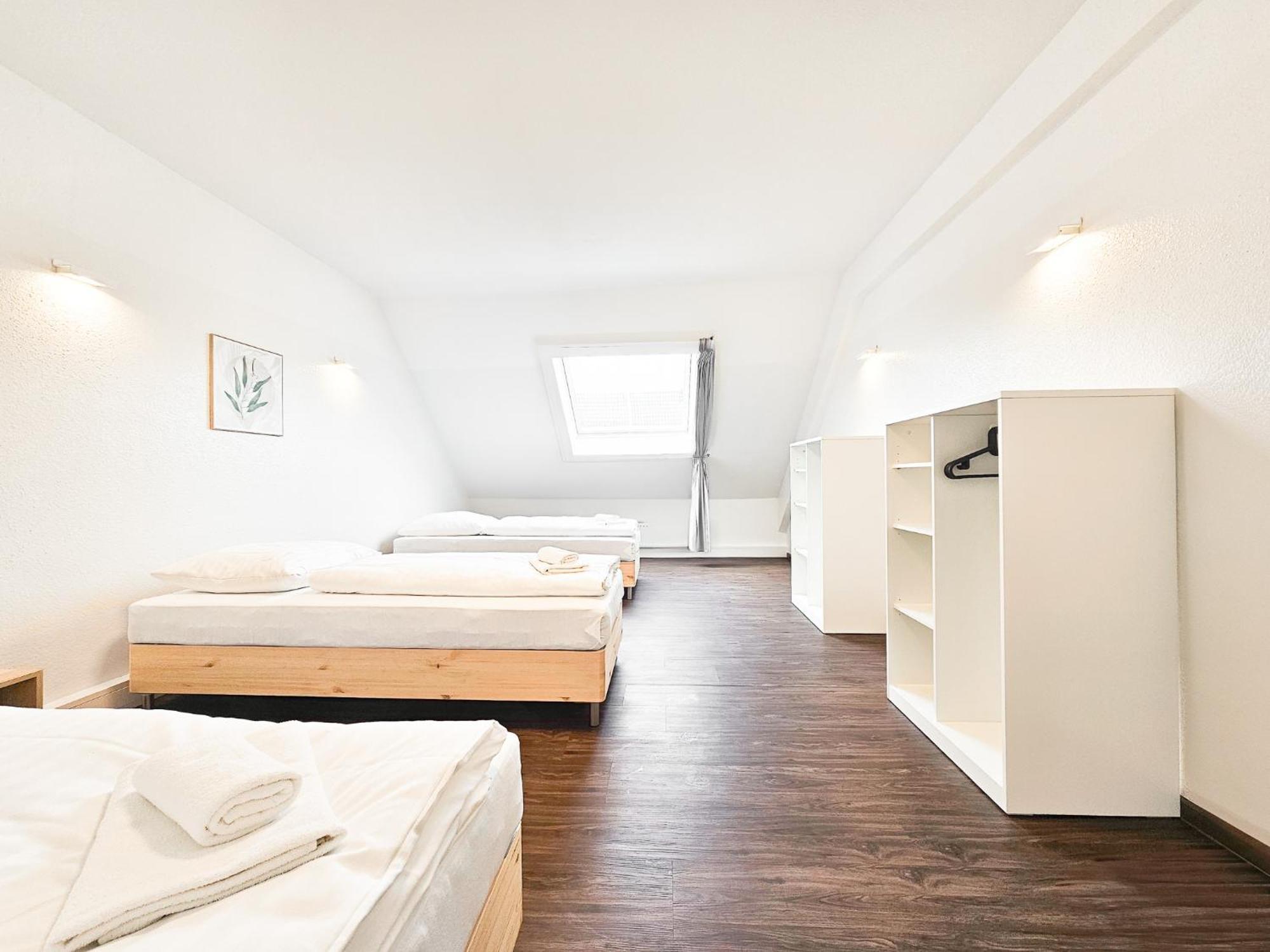 Raj Living - City Center Apartments With 5 Rooms - 10 Min Messe Dus 뒤셀도르프 외부 사진