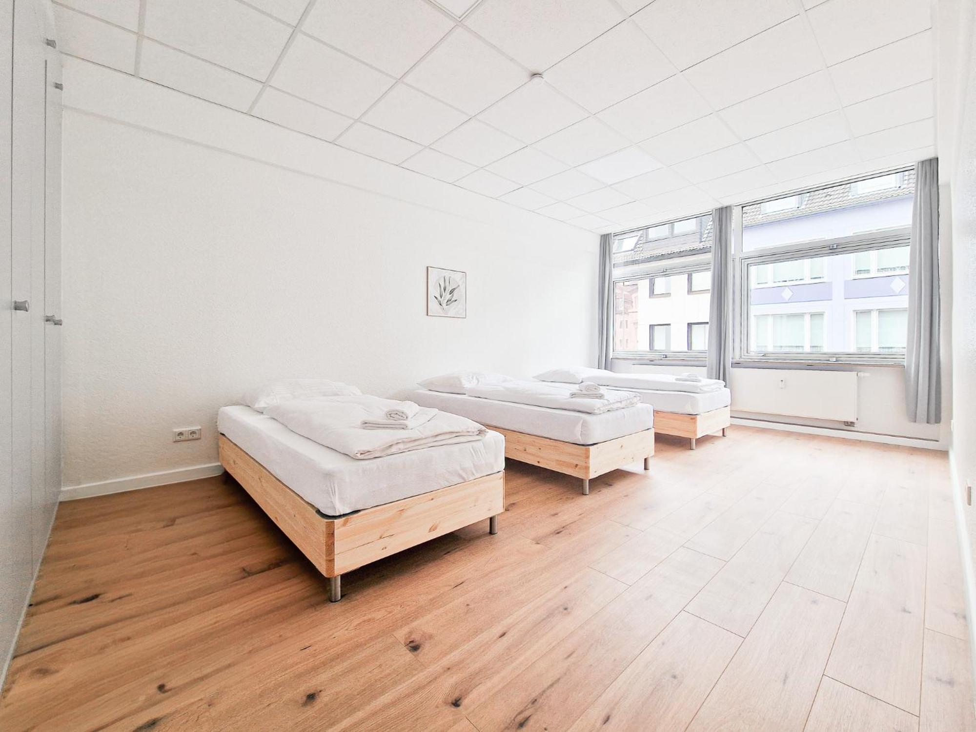 Raj Living - City Center Apartments With 5 Rooms - 10 Min Messe Dus 뒤셀도르프 외부 사진